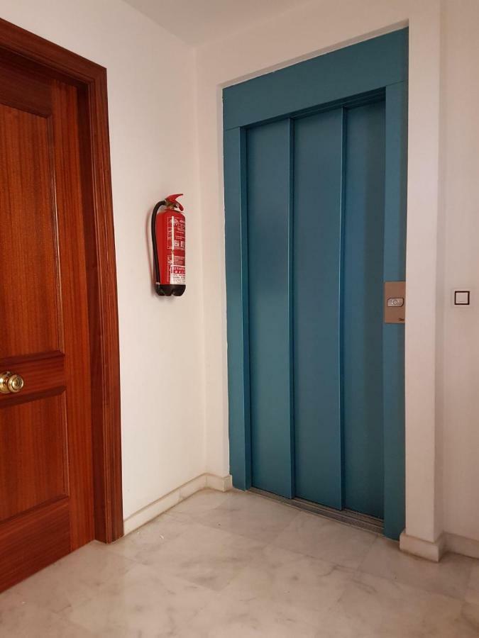 Triana Ruisenor Apartment Севиля Екстериор снимка
